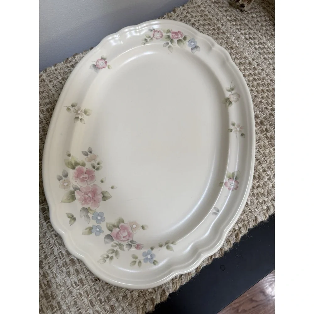 Pfaltzgraff VINTAGE Tea Rose Pattern Large 14x8.5